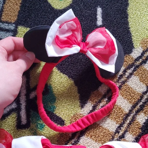 FREE WITH PURCHASE: Disney Minnie Mouse Baby Outfit - Picture 2 of 5